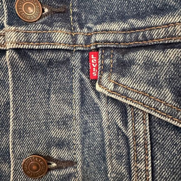 Levi's Jean Jacket Pride Rainbow Size M • LIMITED EDITION • Matthew Shepard • - Picture 7 of 10